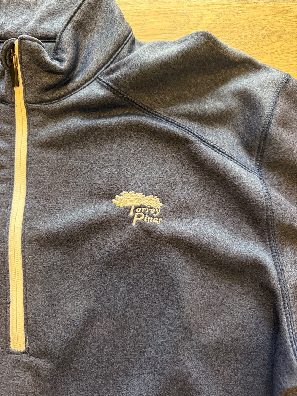 Torrey Pines pullover - Picture 2 of 4